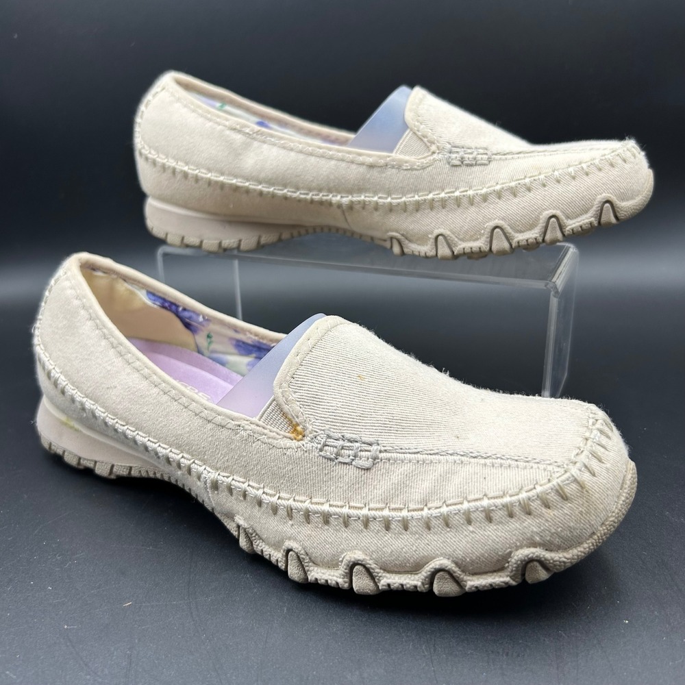 Skechers Relaxed Fit Loafers Womens 8 Beige Canvas Memory Foam Comfort Gorpcore